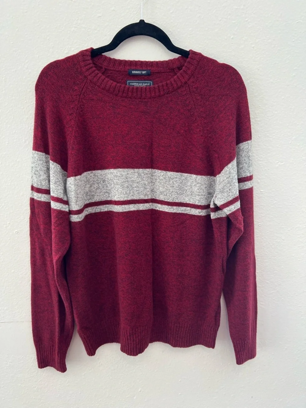 American Eagle Sweater Men’s Large Red Gray Stripe Crewneck Soft Cozy